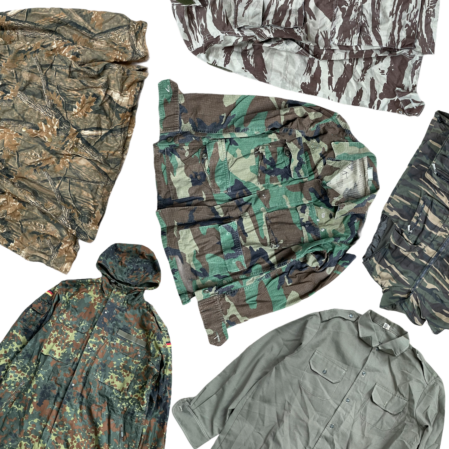 
                  
                    25kg Military & Hunting Clothing Mix
                  
                