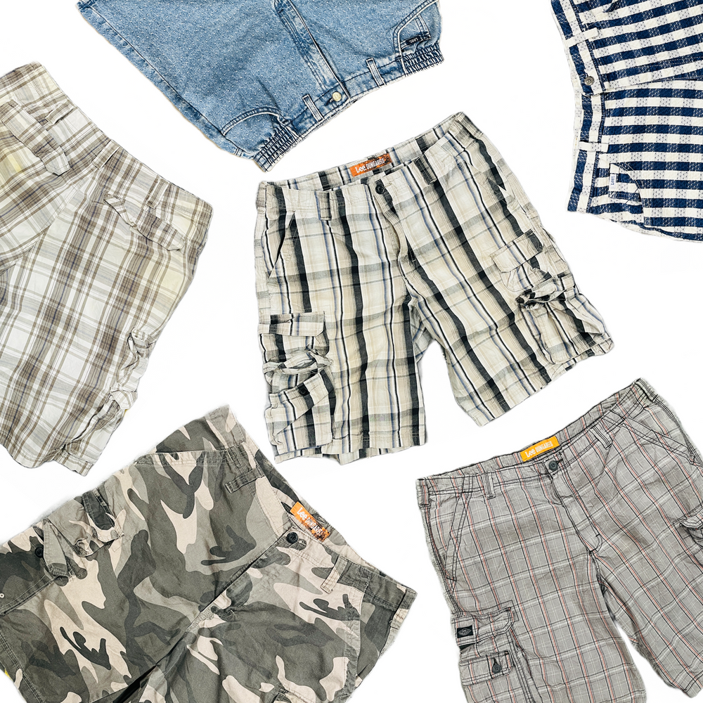 25 x Branded Checked / Patterned Cargo Shorts